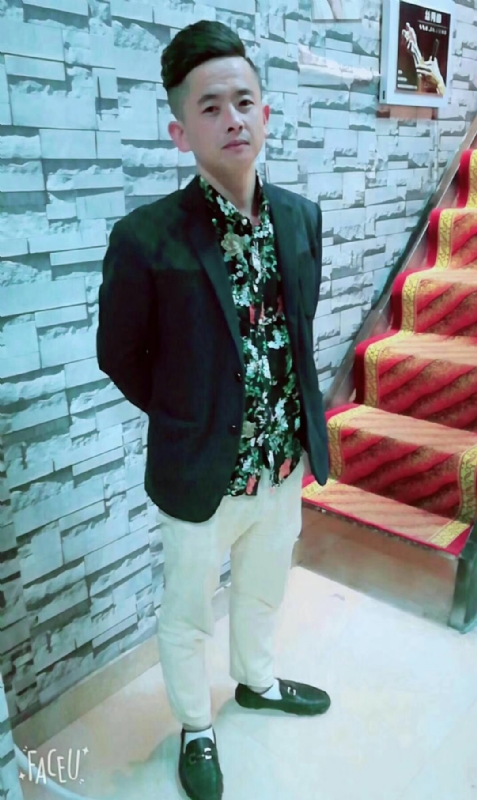 男人三十而立的第一张照片--徐州相亲服务中心