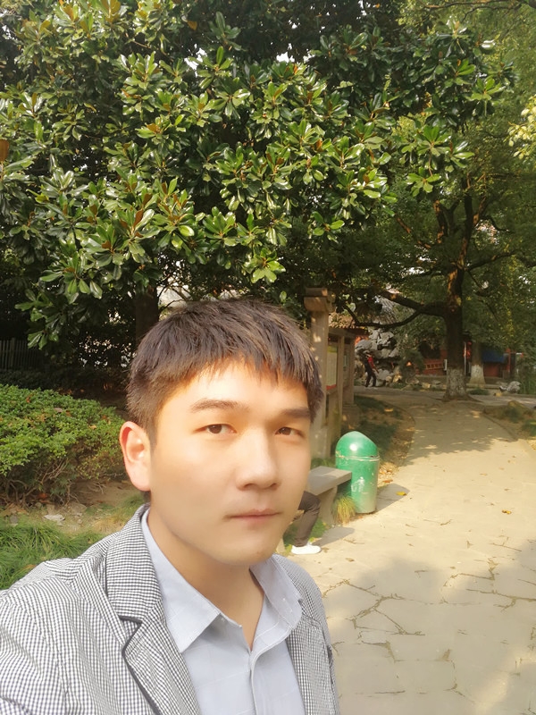暂时的第一张照片--徐州相亲服务中心