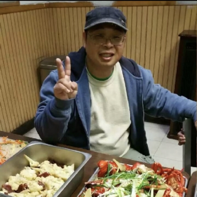 wally的第一张照片--徐州相亲服务中心