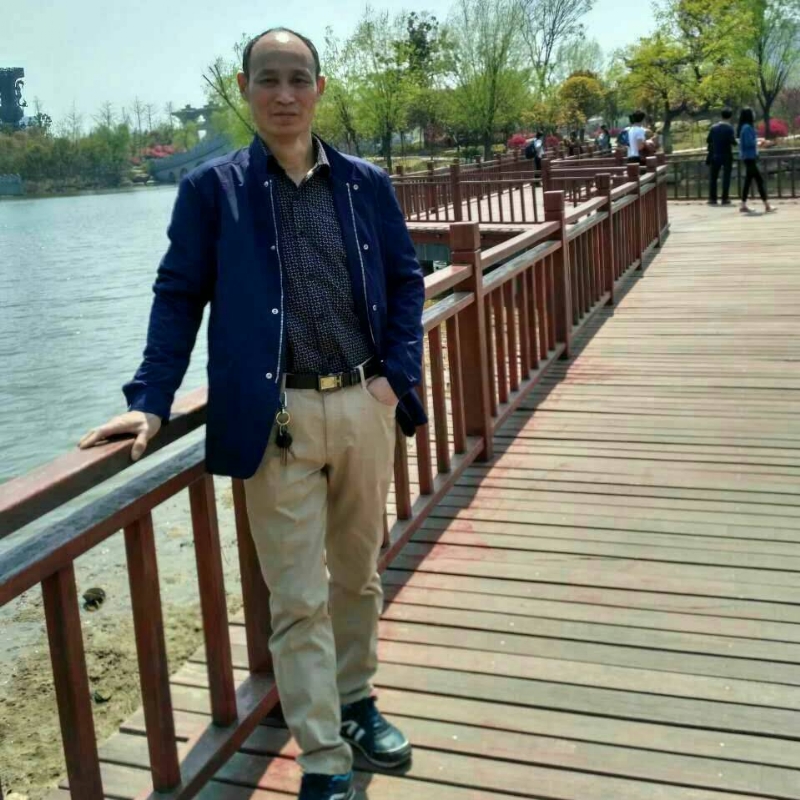 大随帅哥的第一张照片--徐州相亲服务中心
