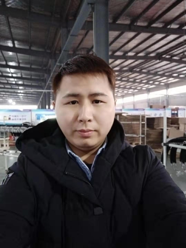 刀锋的第一张照片--徐州相亲服务中心