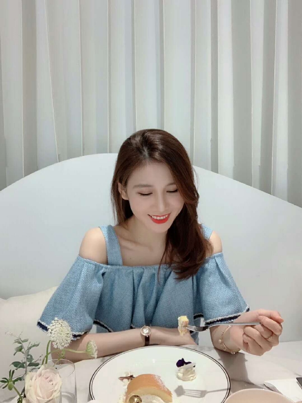 Emily的第三张照片--徐州相亲服务中心