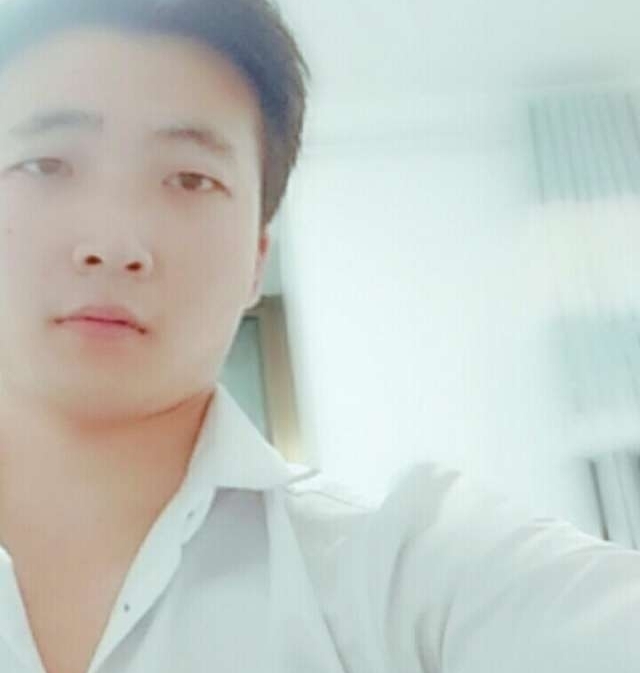 华英雄的第一张照片--徐州相亲服务中心
