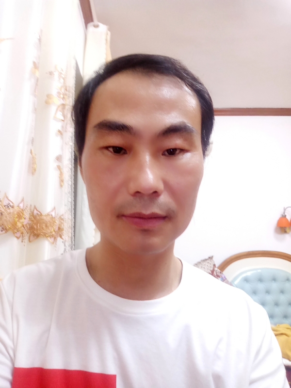 光明的第一张照片--徐州相亲服务中心