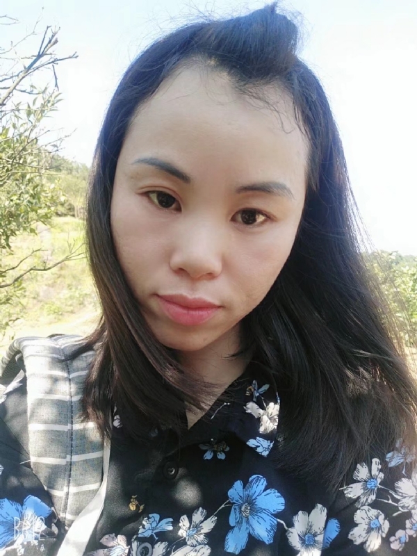 英英的第一张照片--徐州相亲服务中心