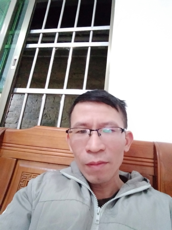奋斗的第一张照片--徐州相亲服务中心
