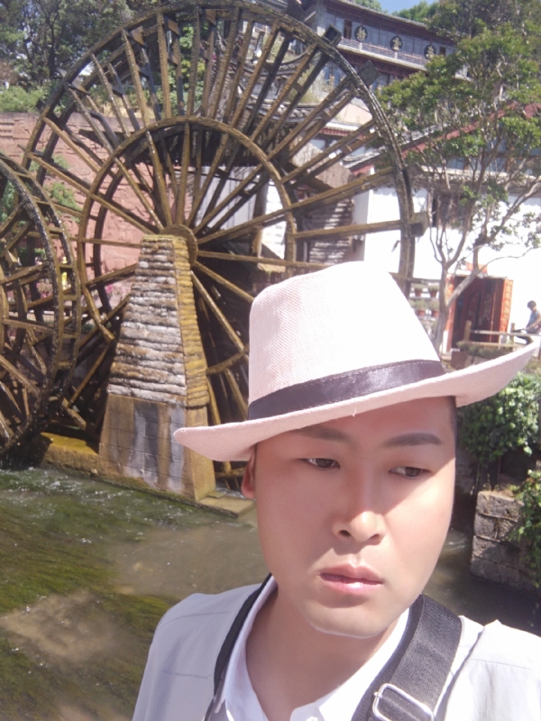 曲靖相亲的第一张照片--徐州相亲服务中心