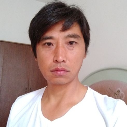莞尔一笑的第一张照片--徐州相亲服务中心