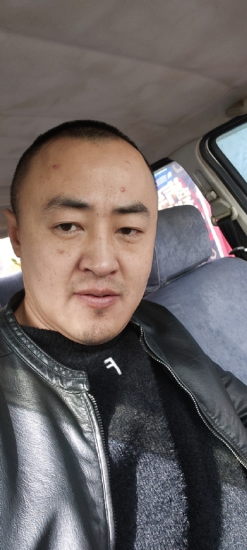 精神九哥的第一张照片--徐州相亲服务中心