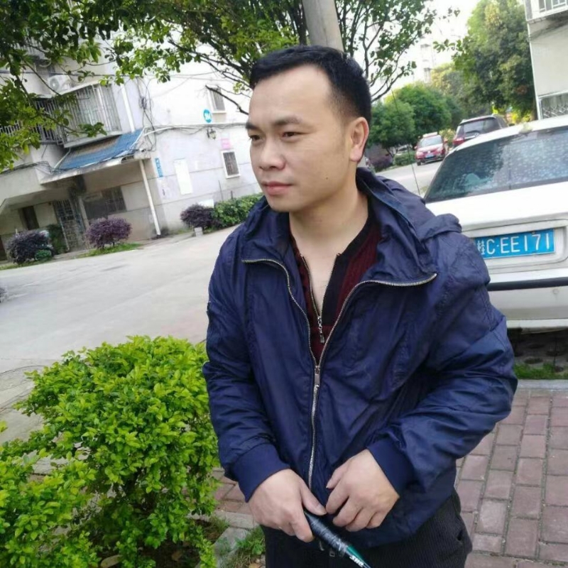 灰色足迹的第一张照片--徐州相亲服务中心