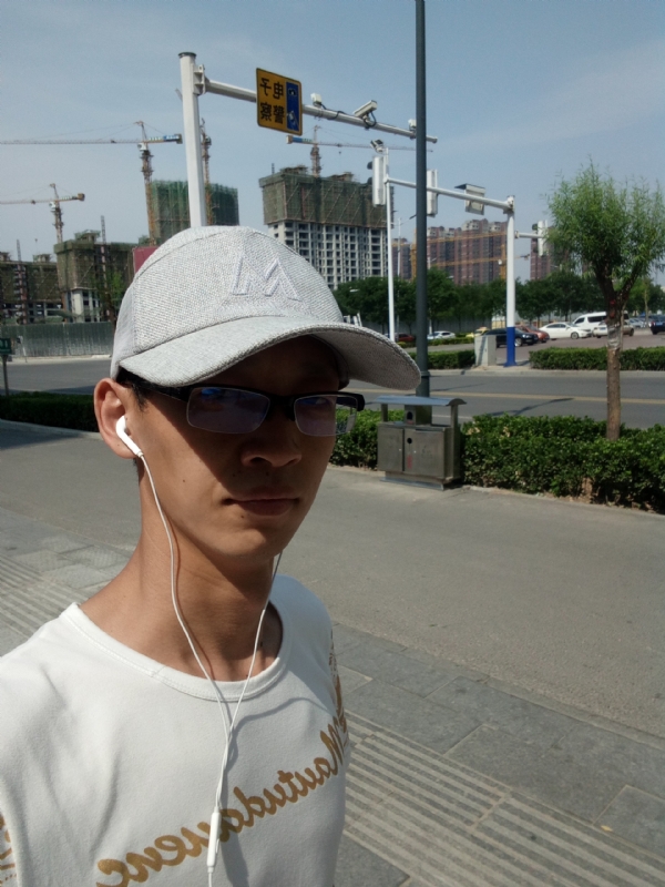 挥一挥手什么都没有的第一张照片--徐州相亲服务中心