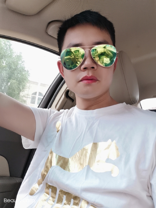 奋斗的第一张照片--徐州相亲服务中心