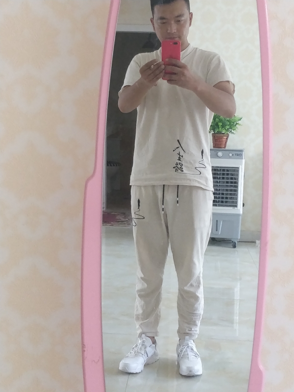 一天一根烟的第二张照片--徐州相亲服务中心