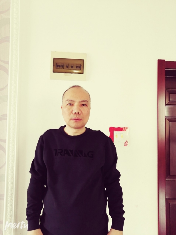 酒香四溢的第一张照片--徐州相亲服务中心