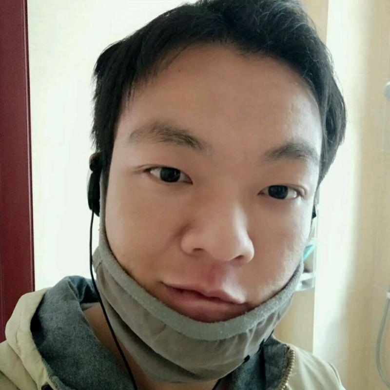 泡沫哭泣的第一张照片--徐州相亲服务中心