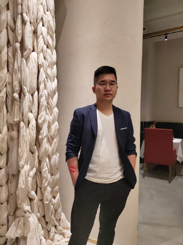 在路上的第二张照片--徐州相亲服务中心