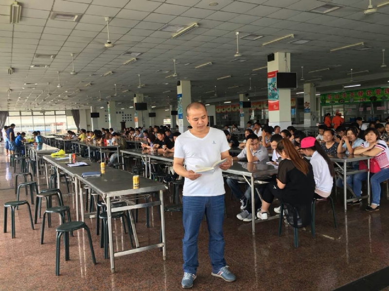 人在旅途的第二张照片--徐州相亲服务中心