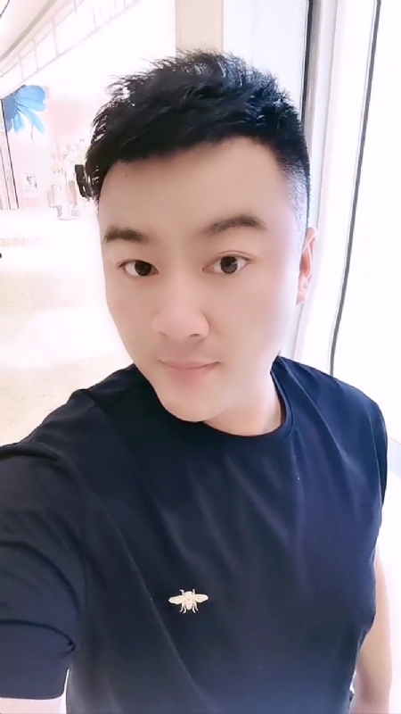 微风徐徐的第一张照片--徐州相亲服务中心