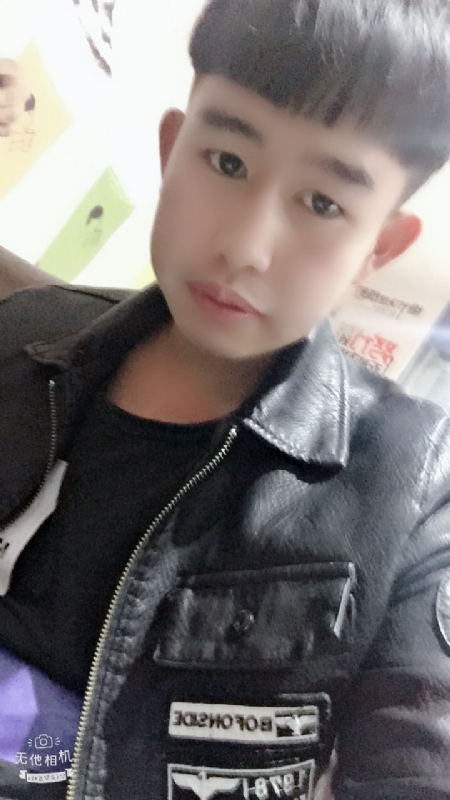 军绿色的第一张照片--徐州相亲服务中心