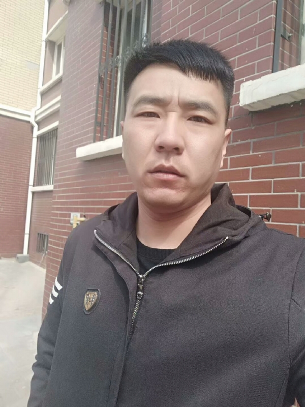 谁伴我闯荡的第一张照片--徐州相亲服务中心