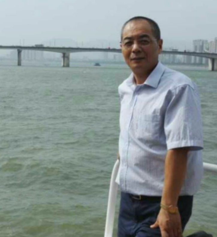 辛民的第二张照片--徐州相亲服务中心