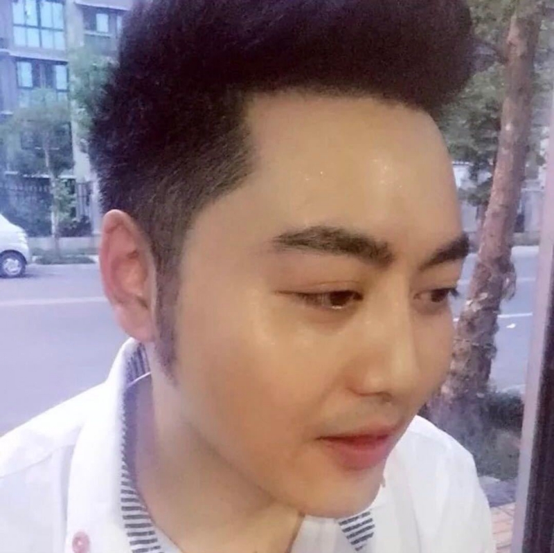 加油吧少年的第一张照片--徐州相亲服务中心