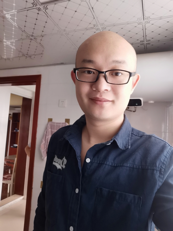 凝望远方的第一张照片--徐州相亲服务中心