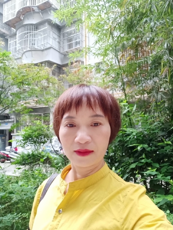 小瓶子的第二张照片--徐州相亲服务中心