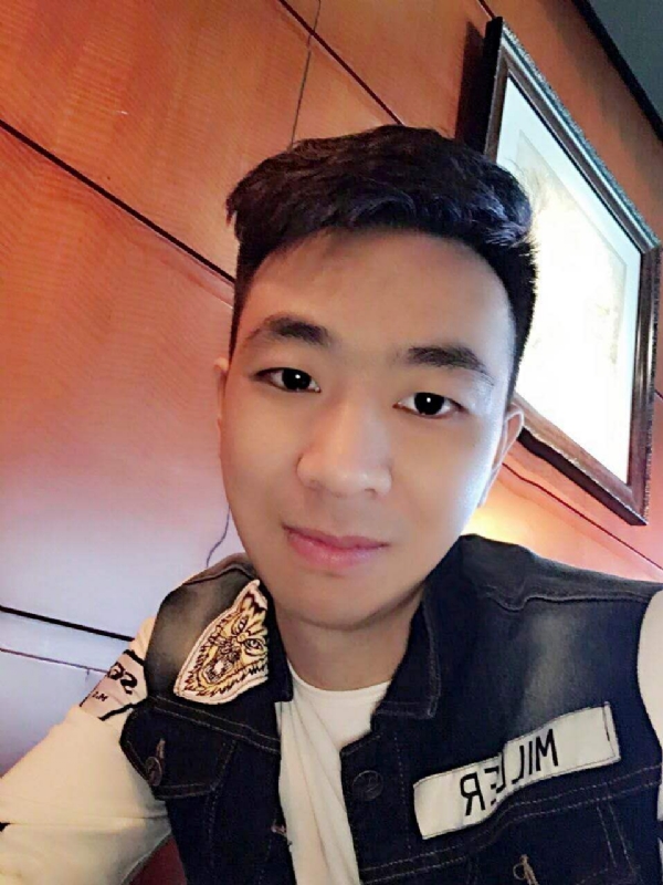 滞后的微笑的第三张照片--徐州相亲服务中心