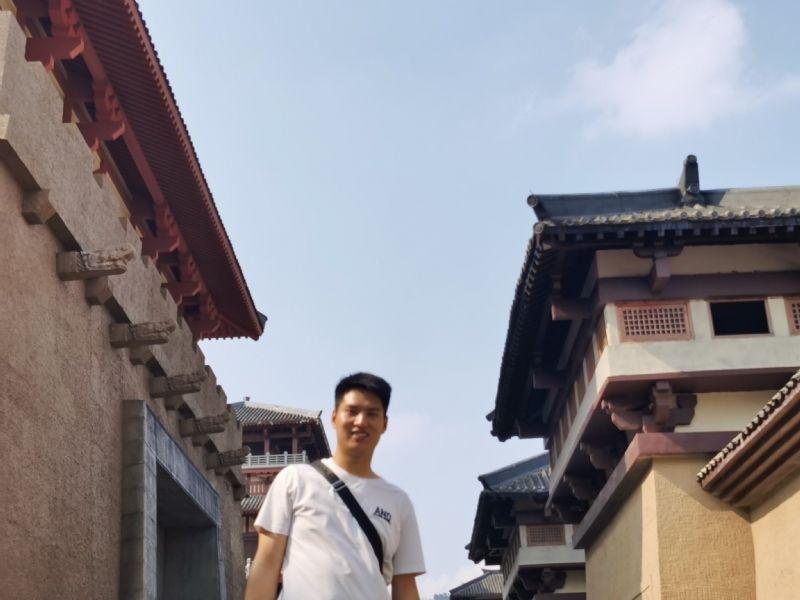 咸鱼不闲的第二张照片--徐州相亲服务中心