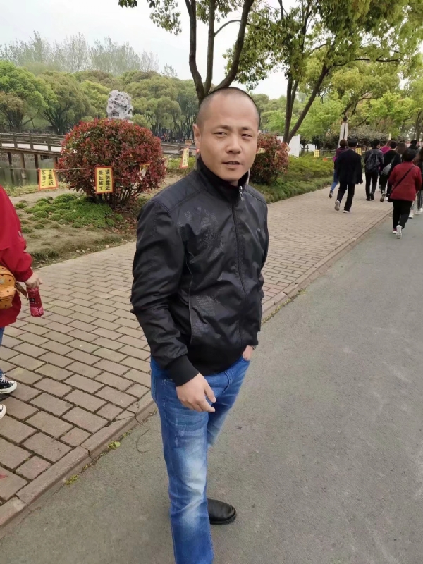 傻子的第一张照片--徐州相亲服务中心