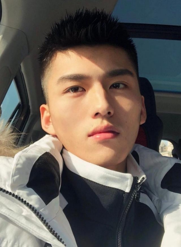 飞翔的第一张照片--徐州相亲服务中心