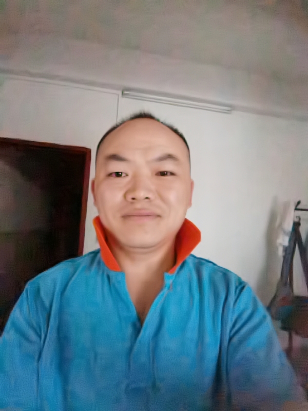 与子携老的第四张照片--徐州相亲服务中心