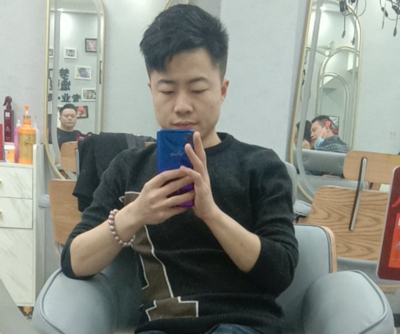 无法自拔的第一张照片--徐州相亲服务中心