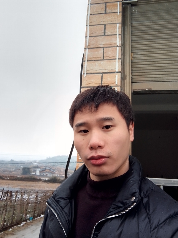 银色的羽翼的第一张照片--徐州相亲服务中心