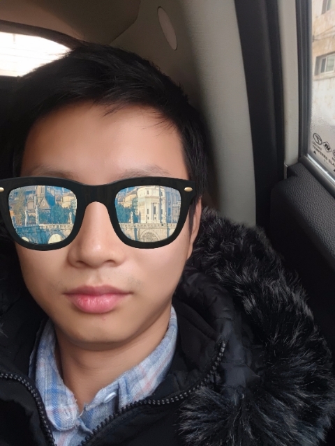 请问揉揉头的第一张照片--徐州相亲服务中心