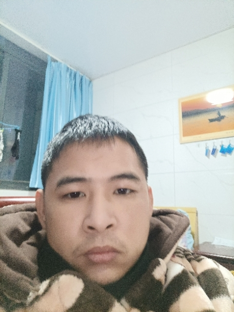 寂寞的第二张照片--徐州相亲服务中心