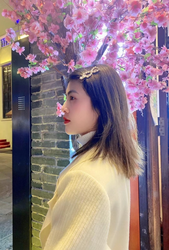 大眼妹的第一张照片--徐州相亲服务中心