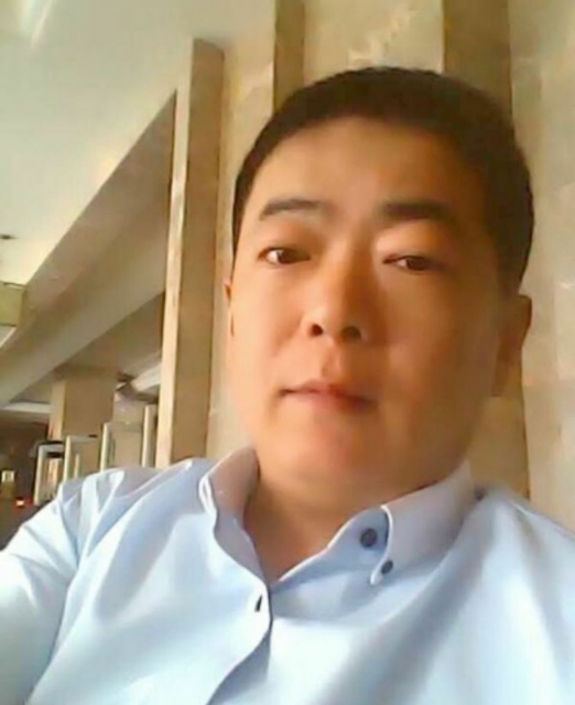 落叶随风的第一张照片--徐州相亲服务中心