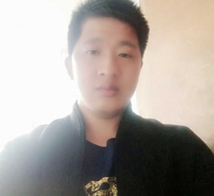 形影不离的第一张照片--徐州相亲服务中心