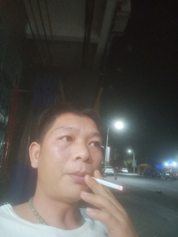 善解人意的第一张照片--徐州相亲服务中心