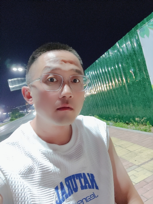 清风烈酒的第一张照片--徐州相亲服务中心