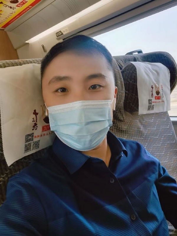 孤独的小屁猪的第二张照片--徐州相亲服务中心