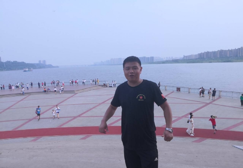 曾经心疼的我的第一张照片--徐州相亲服务中心