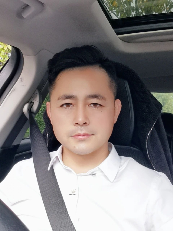 阿华大人的第一张照片--徐州相亲服务中心