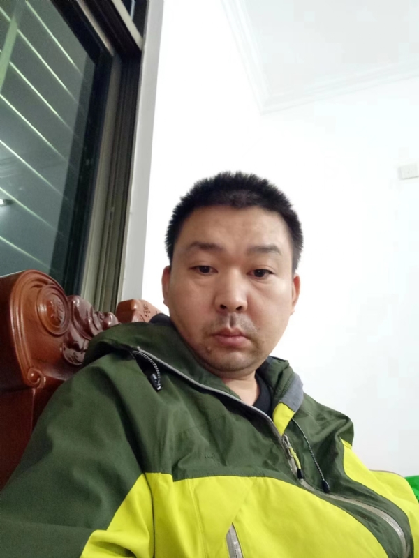 阿汤的第一张照片--徐州相亲服务中心