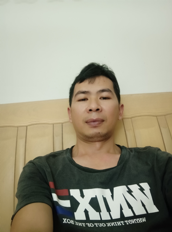 小伙子的第四张照片--徐州相亲服务中心