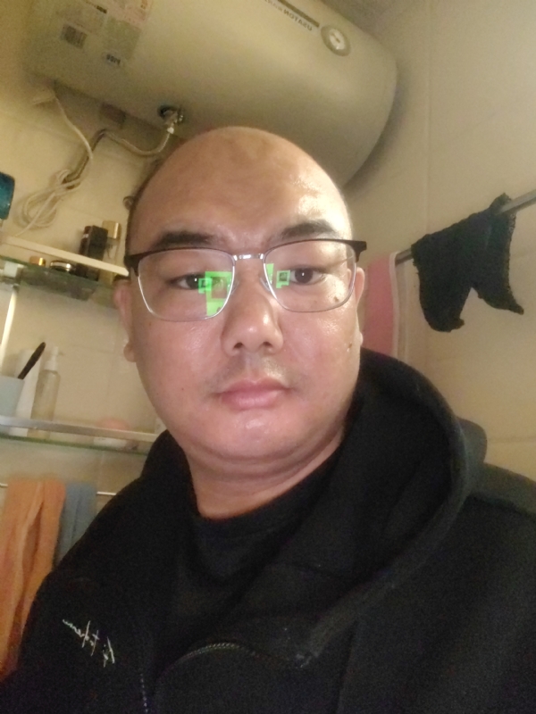 小胖子的第一张照片--徐州相亲服务中心