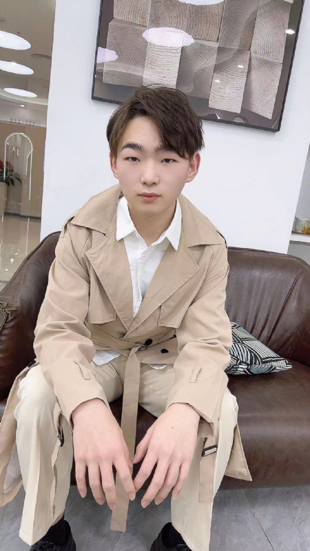 啊哲的第一张照片--徐州相亲服务中心