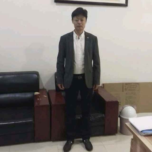 蓝天白云的第一张照片--徐州相亲服务中心